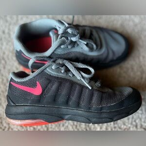Little Kids Black and Pink Nike Running Shoes Size 12